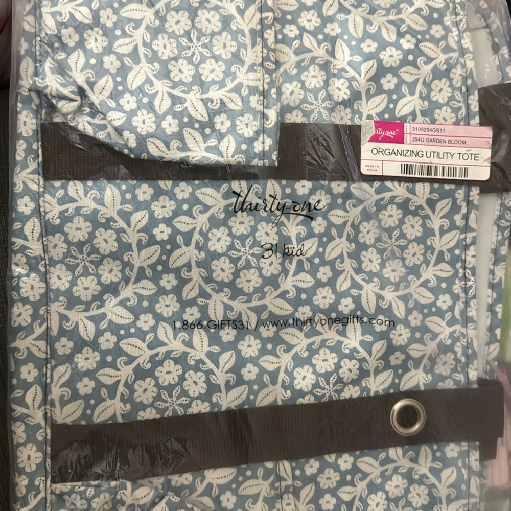 Thirty One Organizing Utility Tote